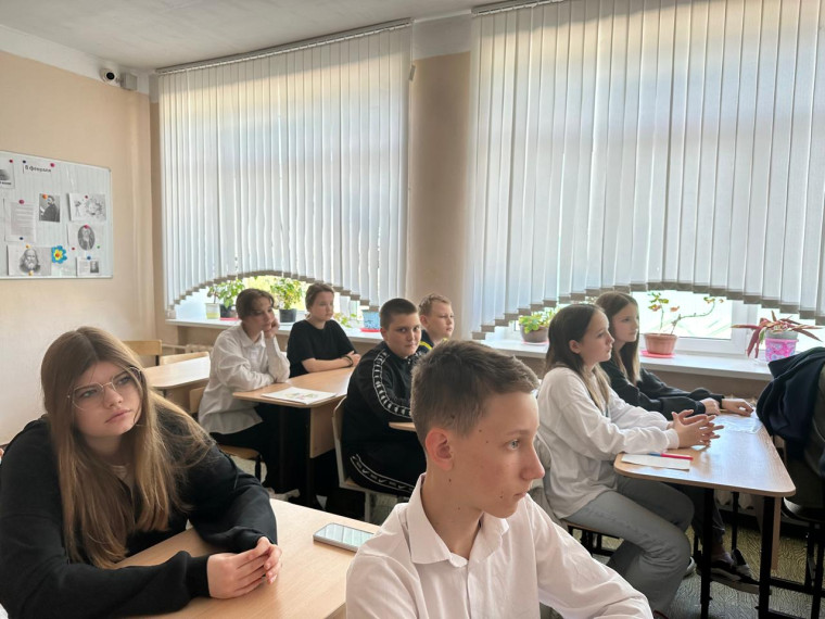 Уроки мужества , посвященные Международному дню памяти погибших в радиационных авариях и катастрофах.