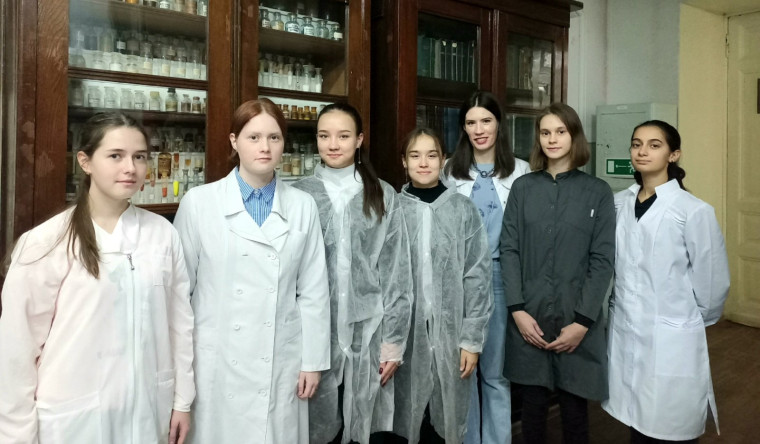 ШКОЛА ЮНОГО ХИМИКА В СГУ.